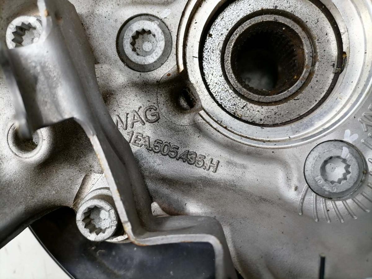 VW ID.3 riginal Achsschenkel Radlagergeh&auml;use Hinterachse rechts Bj.2019 o